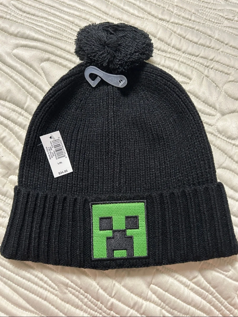 Kids Minecraft Black Pom Beanie with Green Pixel Character-Size L/XL-Winter-NEW